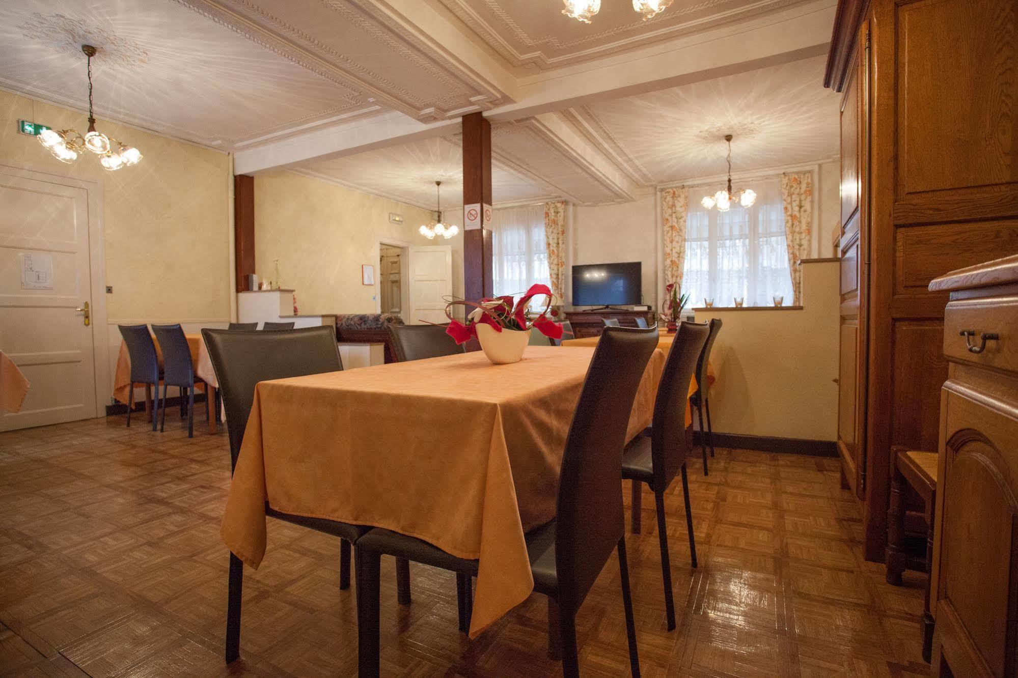 Hotel De La Cite Châlons-en-Champagne Exteriör bild